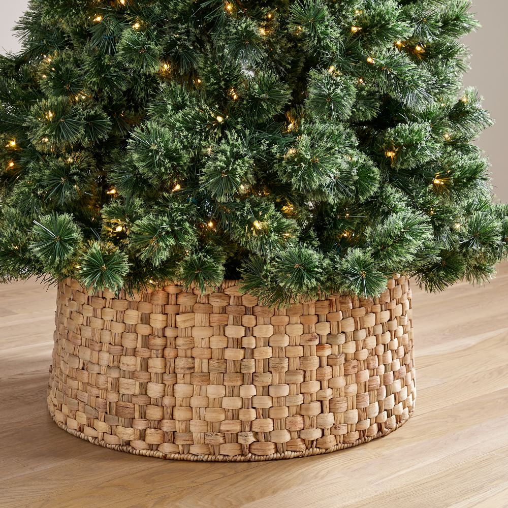 Everybody’s Buying Tree Collars To Upgrade Their Holiday Décor—Here Are 7 We Love!