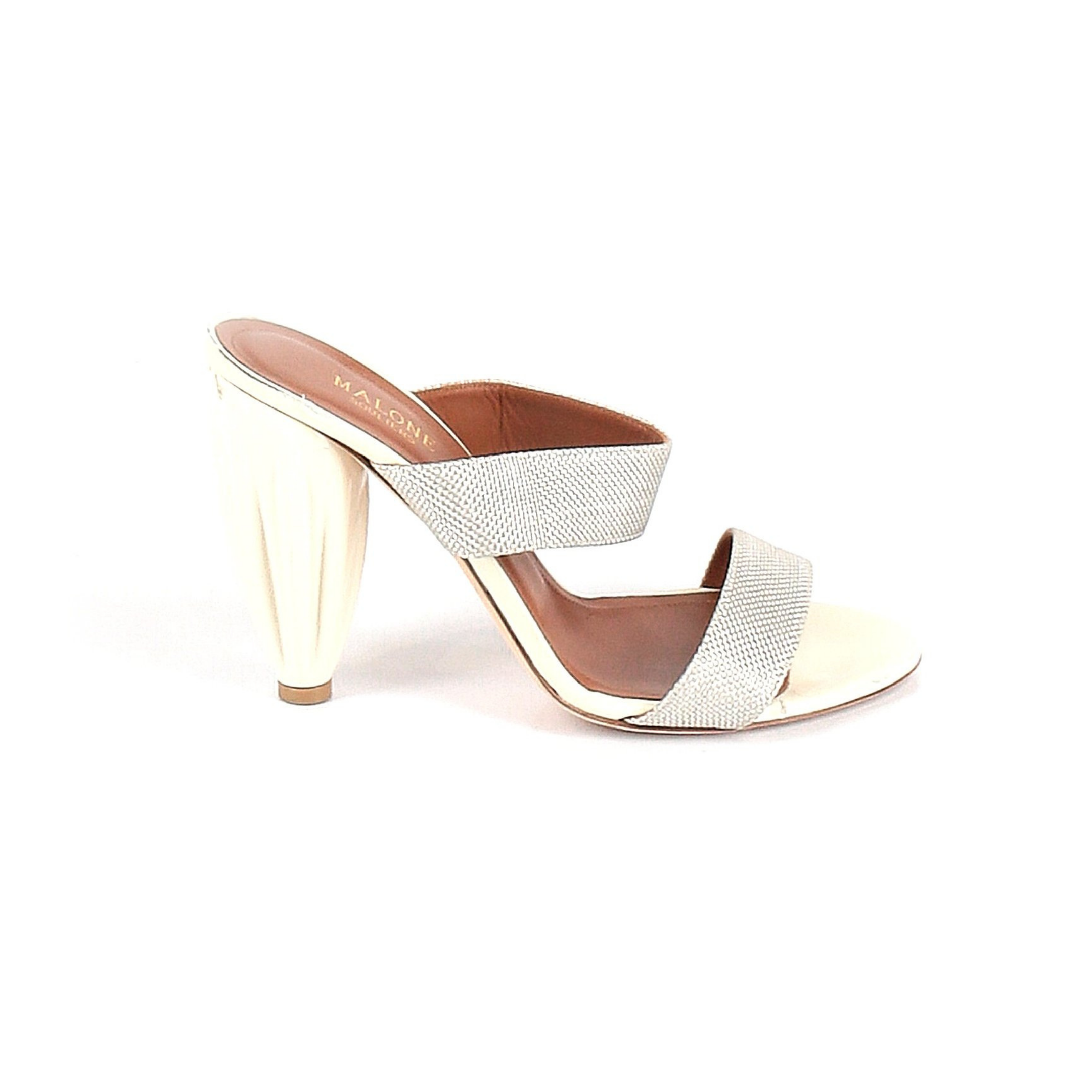 The "And Just Like That" Costume Designers Actually Thrifted From thredUP For The Show, And Now You Can Shop Their Selection