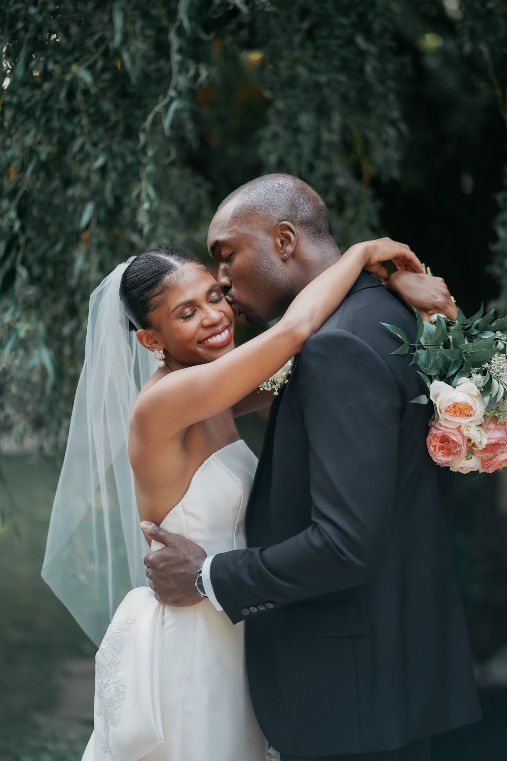 Bridal Bliss: Taaj And Jeremy Were Surrounded By Love — And Priceless Art — At Their Chic Chicago Wedding