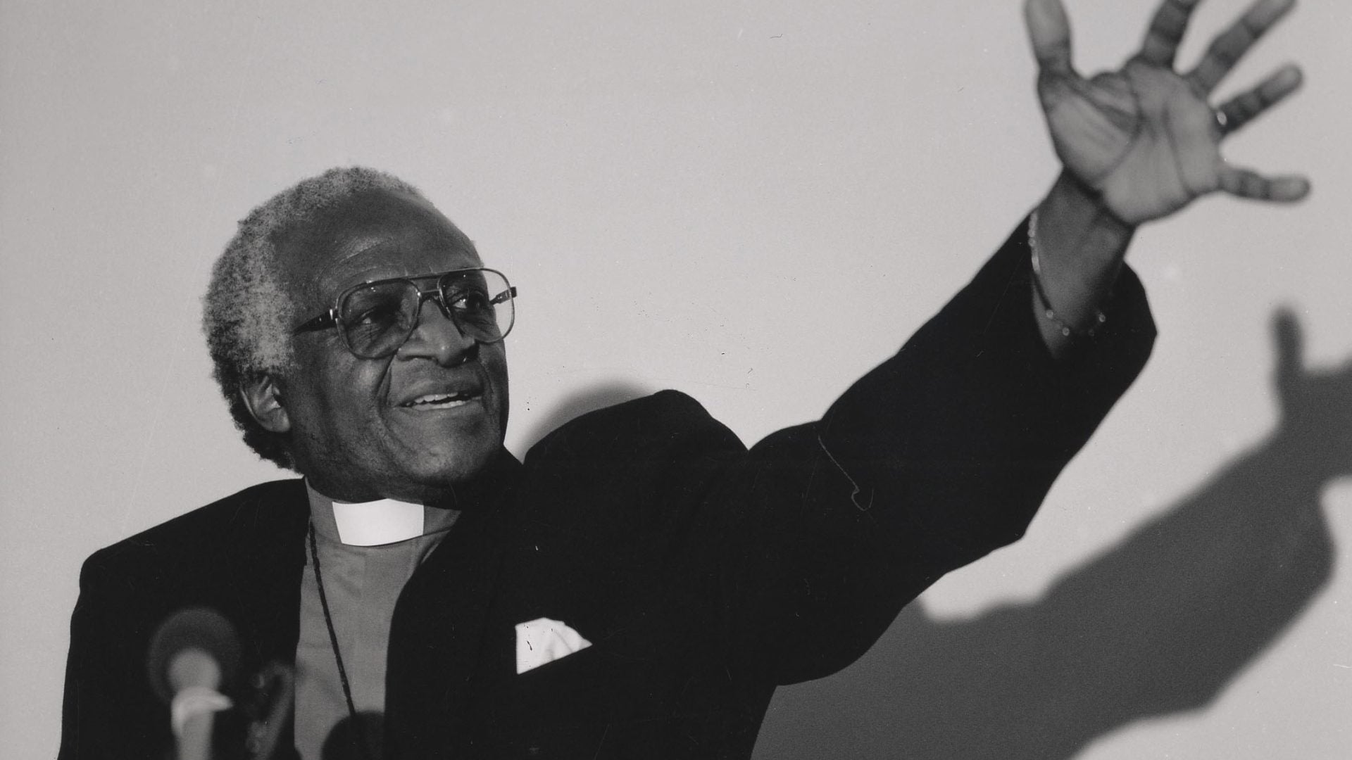 Anti-Apartheid Hero, Archbishop Desmond Tutu Dies at 90