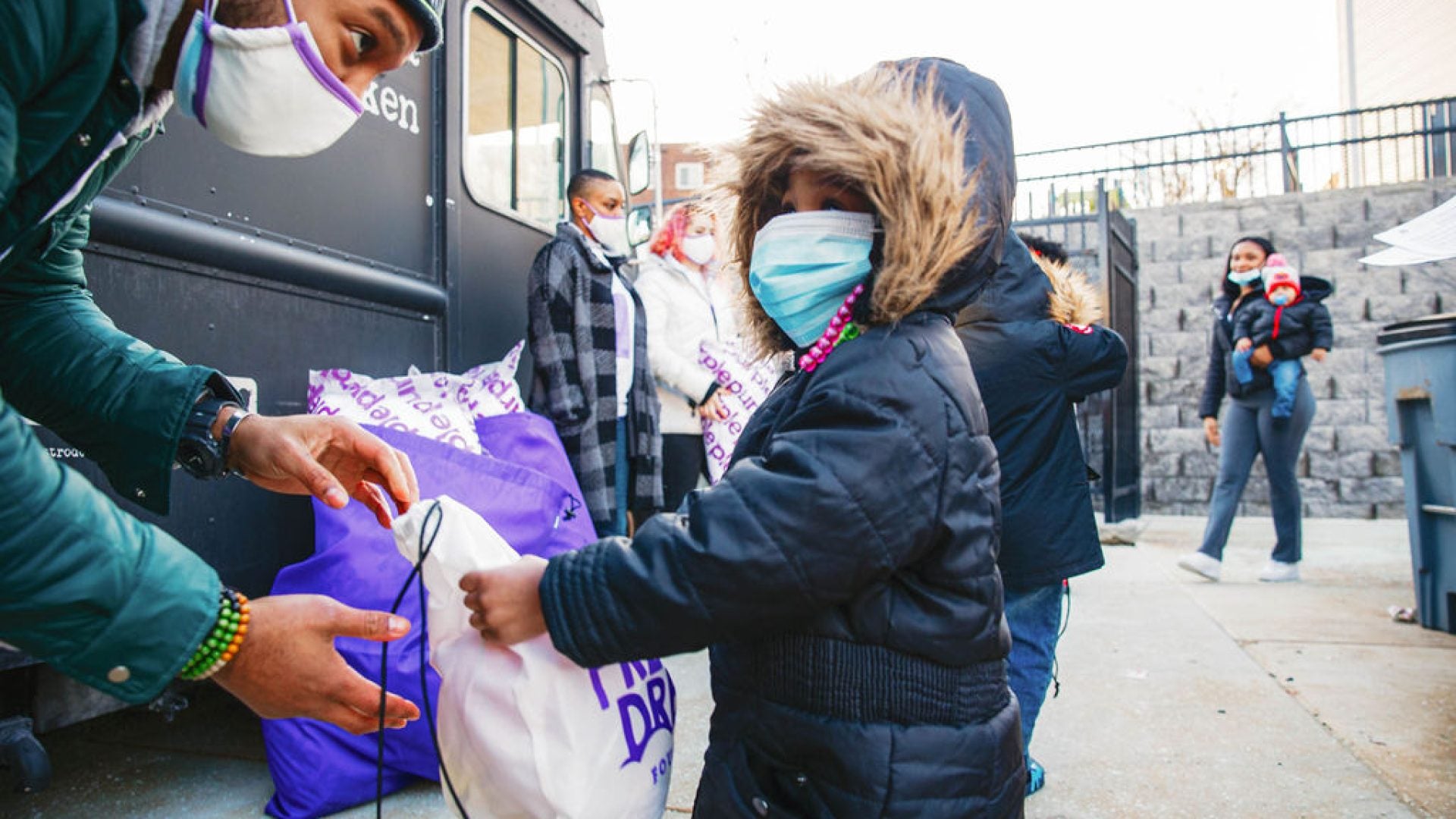 This Organization Is Giving 10,000 'Comfort Gifts' To Children In Foster Care For the Holidays