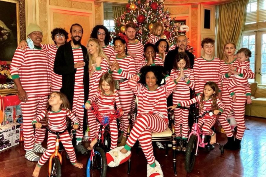 The Stars Celebrated Christmas 2021 With These Sweet And Stylish