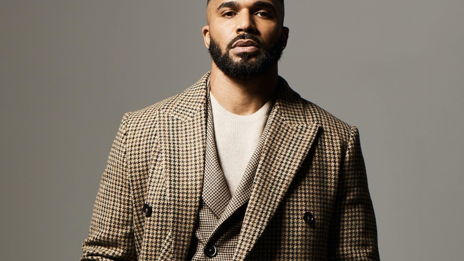 Tyler Lepley Tackles Therapy And Serves #RelationshipGoals While Becoming Black Hollywood's New It Guy