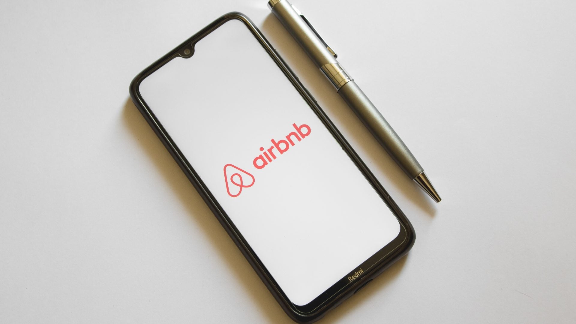 Airbnb Blocks Oregon Guest Names From Hosts To Combat Racial Rental Bias