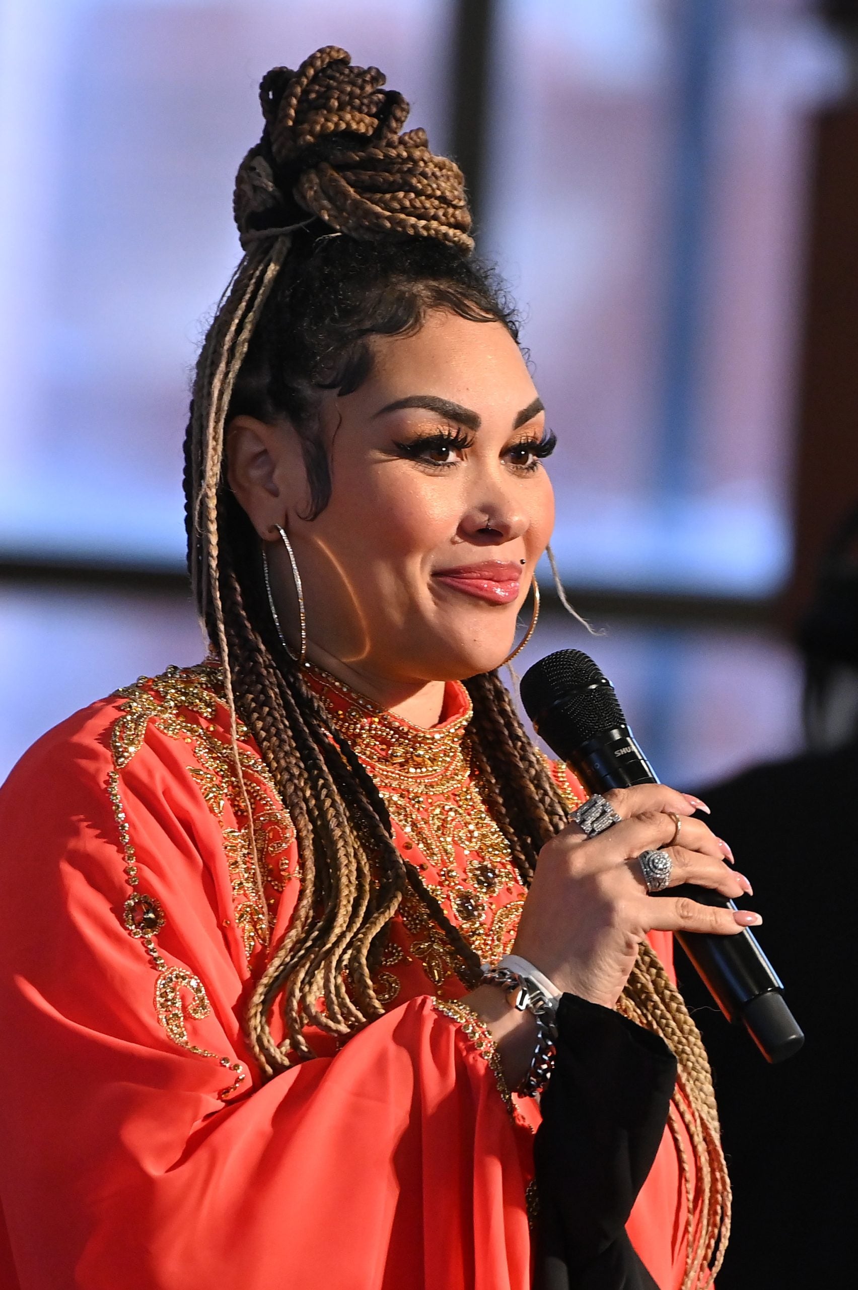 Star Gazing: Mary J. Blige, Denzel Washington, H.E.R. and More Spotted Out and About