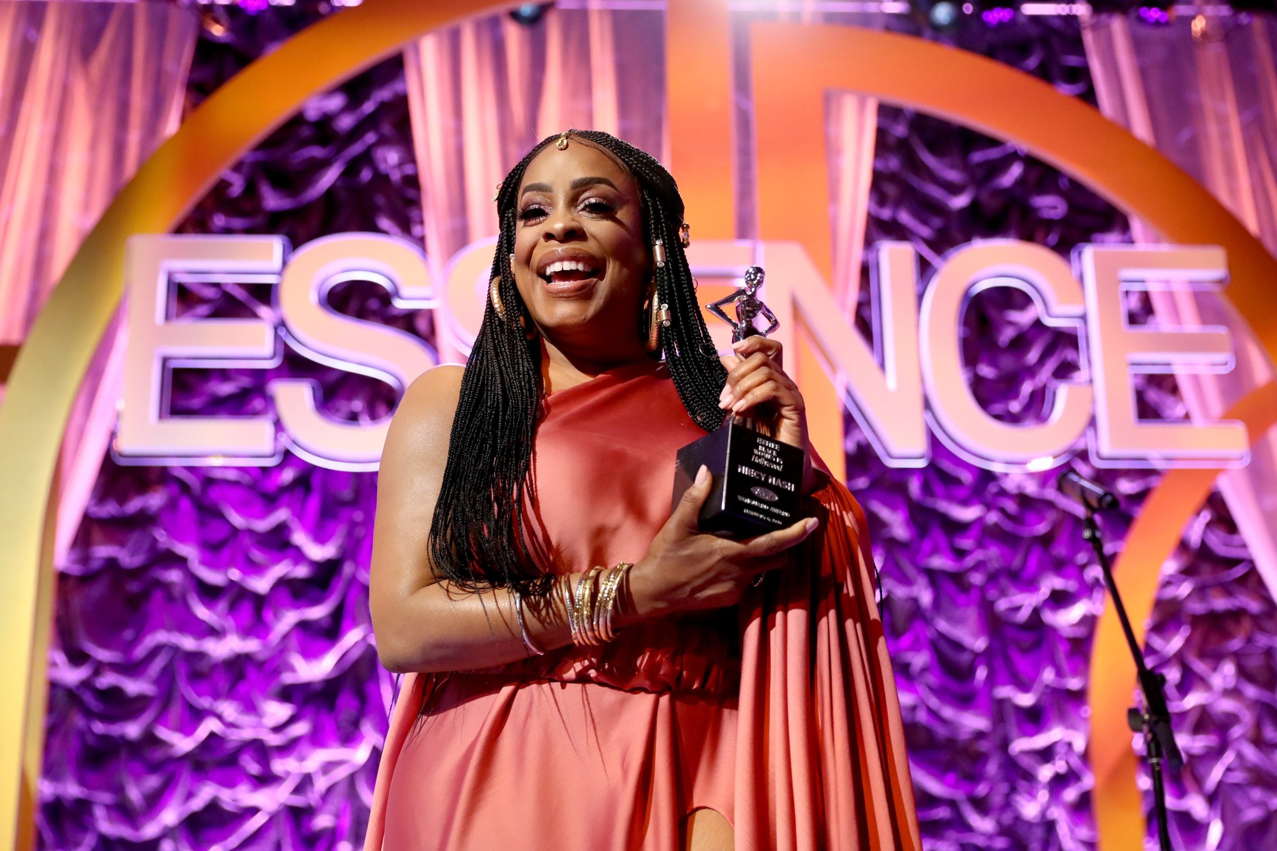 Birthday Queen Niecy Nash Is 52 And Fabulous!