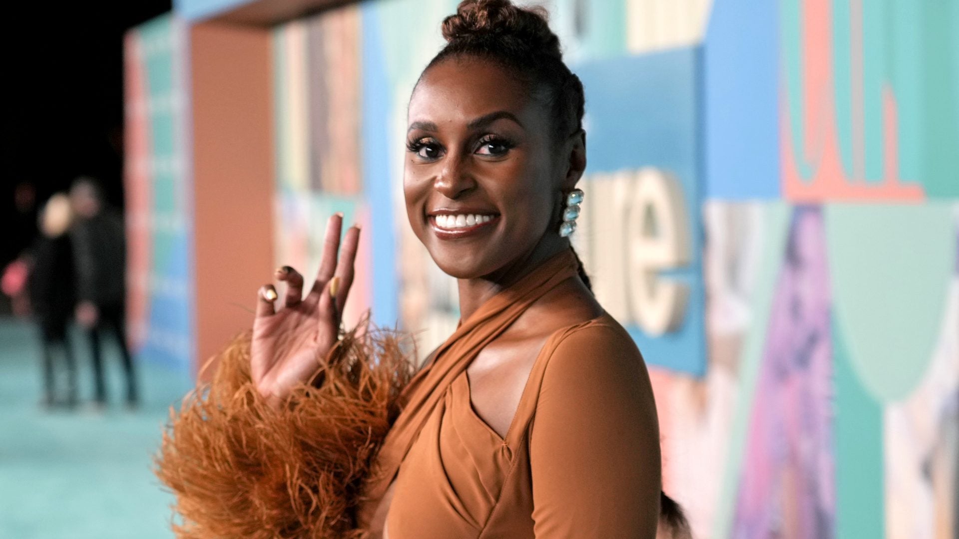 Issa Rae Becomes Airbnb Host, Offers Stay In A Luxe South LA Home For Super Bowl Weekend
