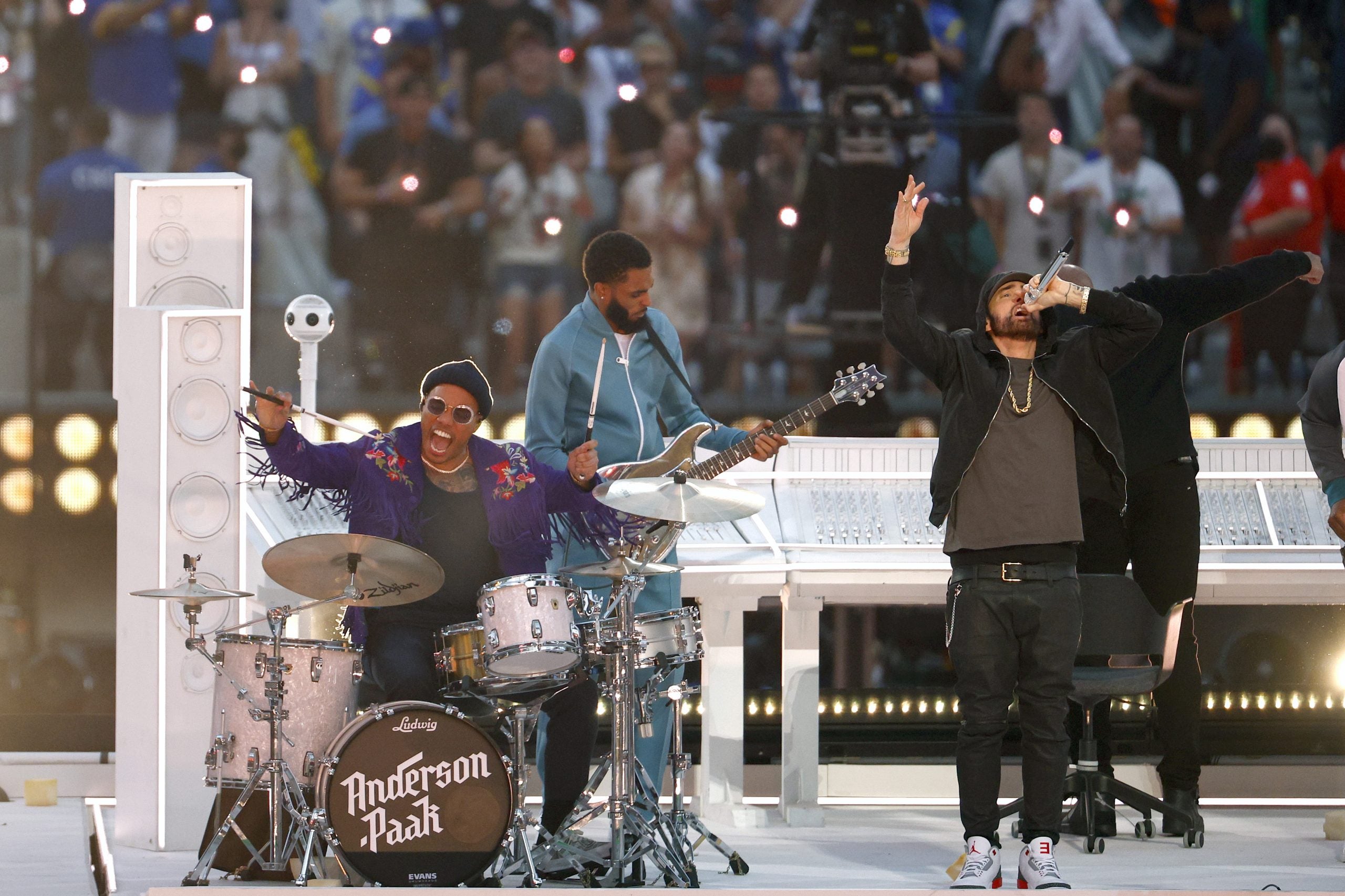 Our Favorite Moments From Super Bowl LVI's Hip-Hop Heavy Halftime Show