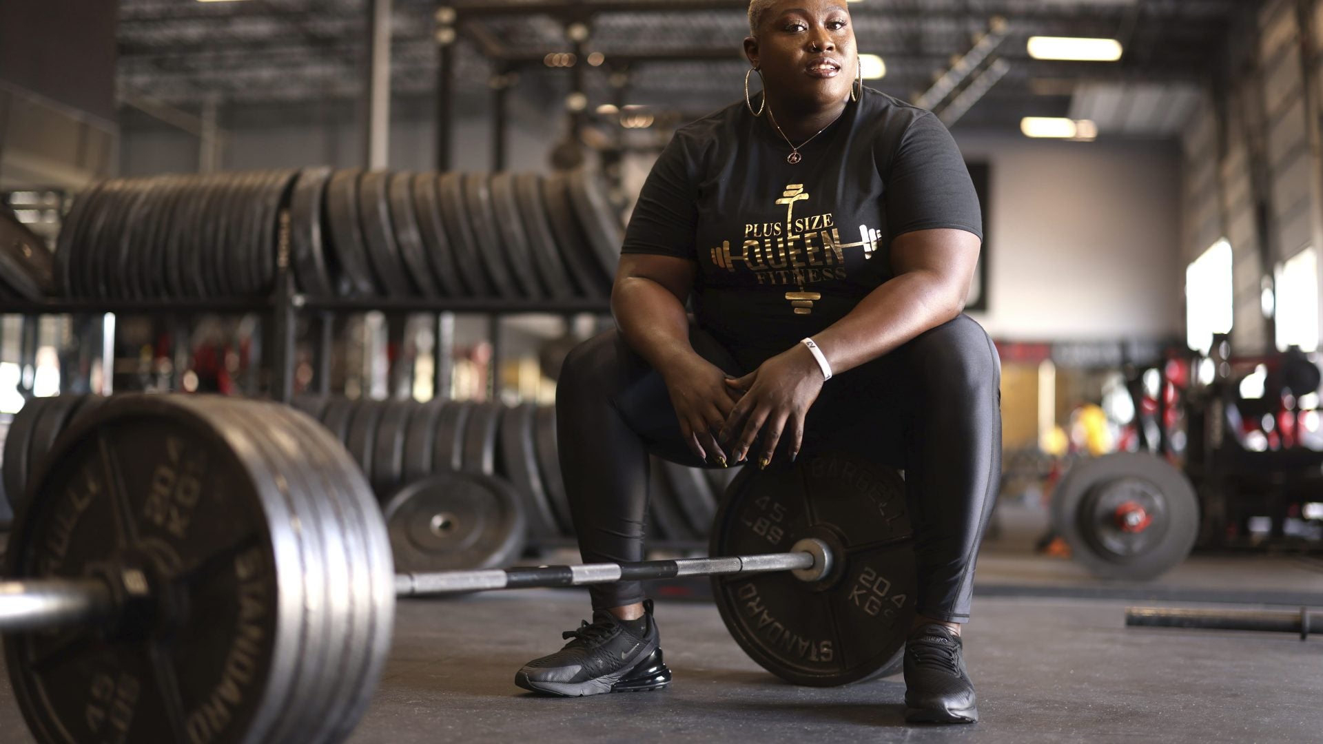 Powerlifter Mother Of Two Sets A New Deadlift World Record