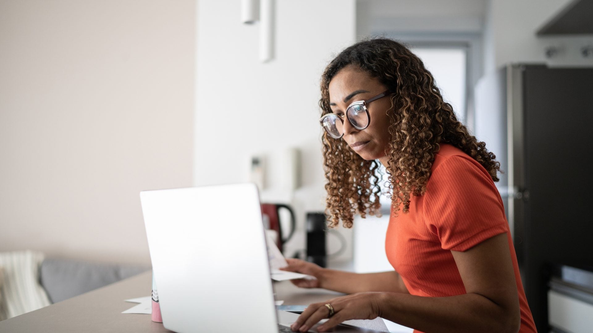 Report: Only 1/3 Of Women Are Saving For Retirement