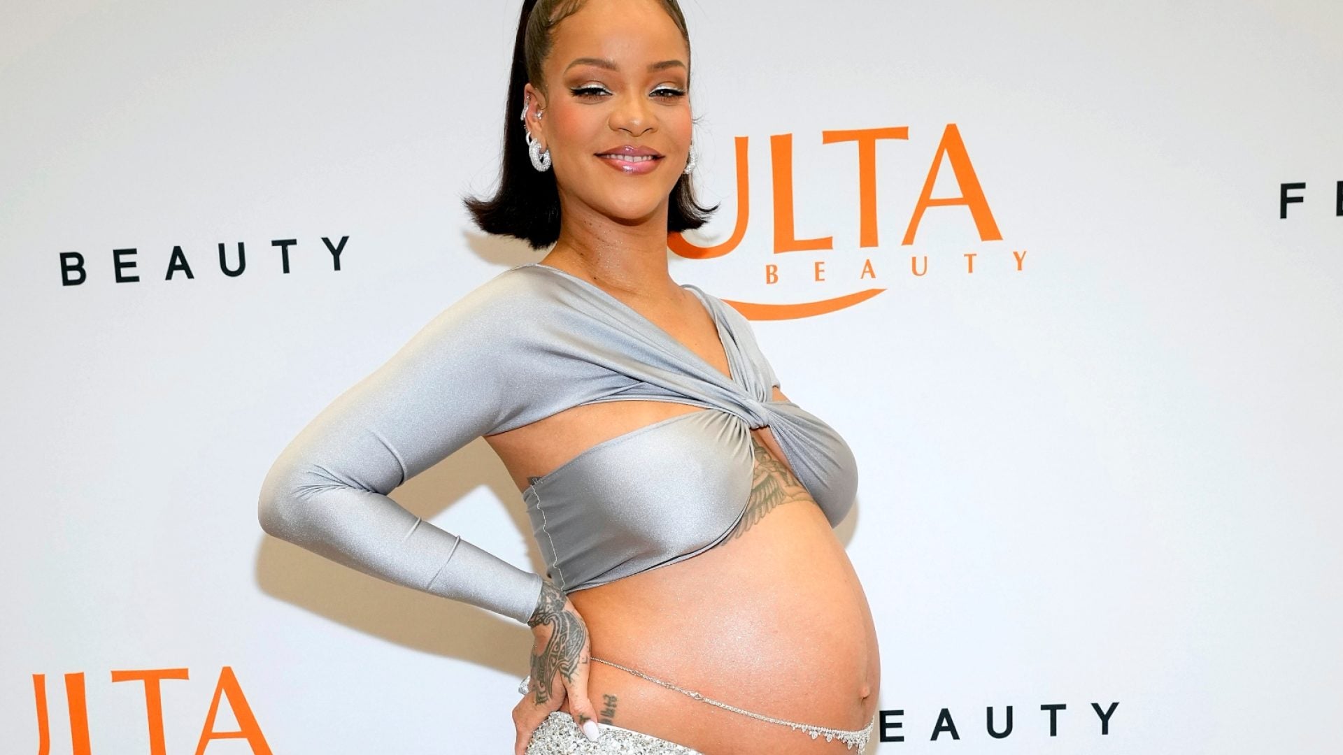 Rihanna Says When It Comes To Motherhood, She's Going To 'Be Psycho' About Her Child
