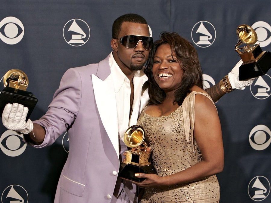 17 Photos Of Stars Attending The Grammys With Their Moms