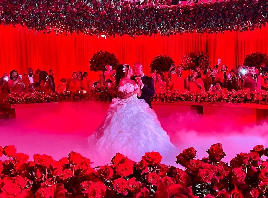 Ne-Yo And Crystal Smith Renewed Their Vows In A Showstopping All Red Affair