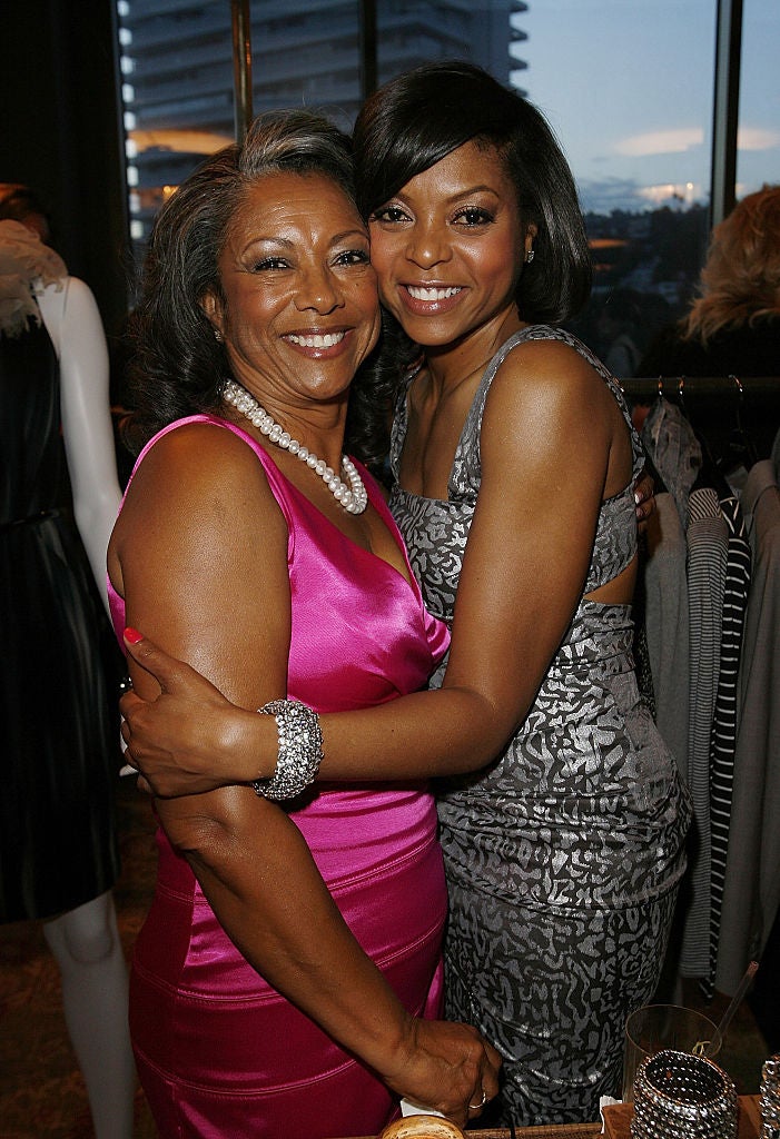 13 Sweet Photos Of Stars With Their Mothers