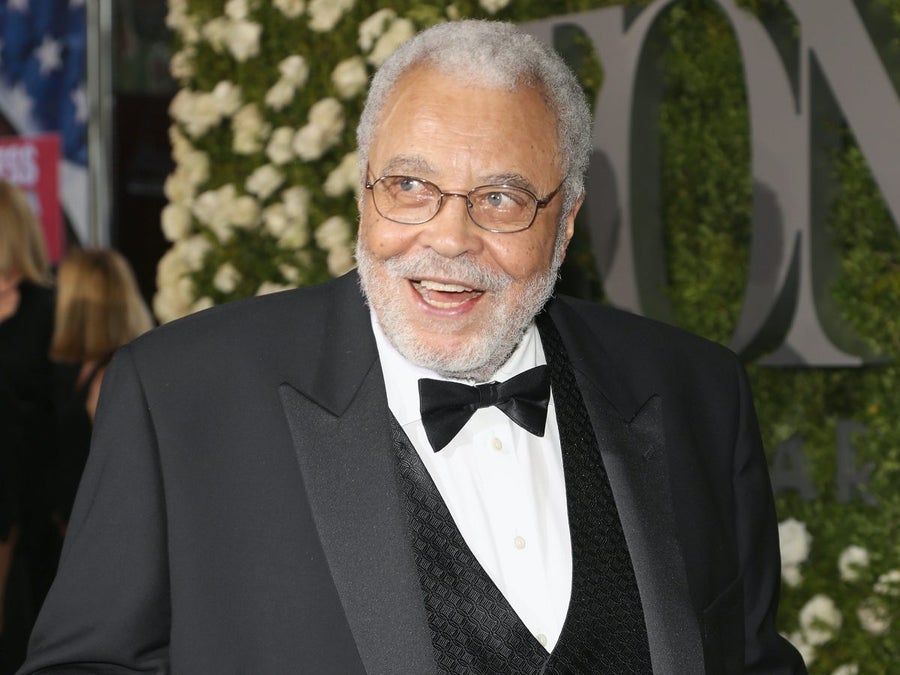 James Earl Jones Says He Was Only Paid $7k To Voice Darth Vader