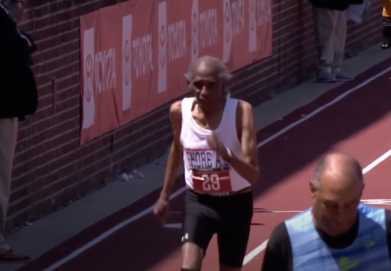 WWII Veteran Celebrates 100th Birthday By Running 100-Meter Dash