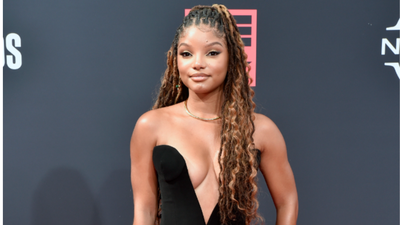Here’s How To Recreate Halle Bailey’s Sleek And Chic 2022 B.E.T. Awards Look