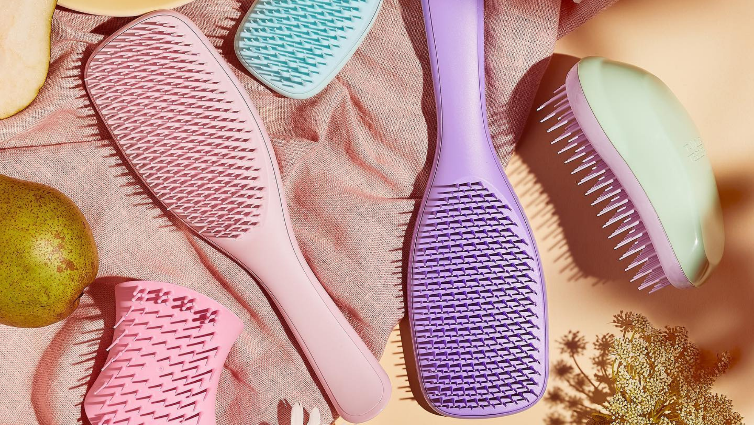 7 Detangling Brushes That can Handle Anything