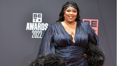 Lizzo’s 2022 B.E.T. Awards Red Carpet Look Says Summer Feathers Are In