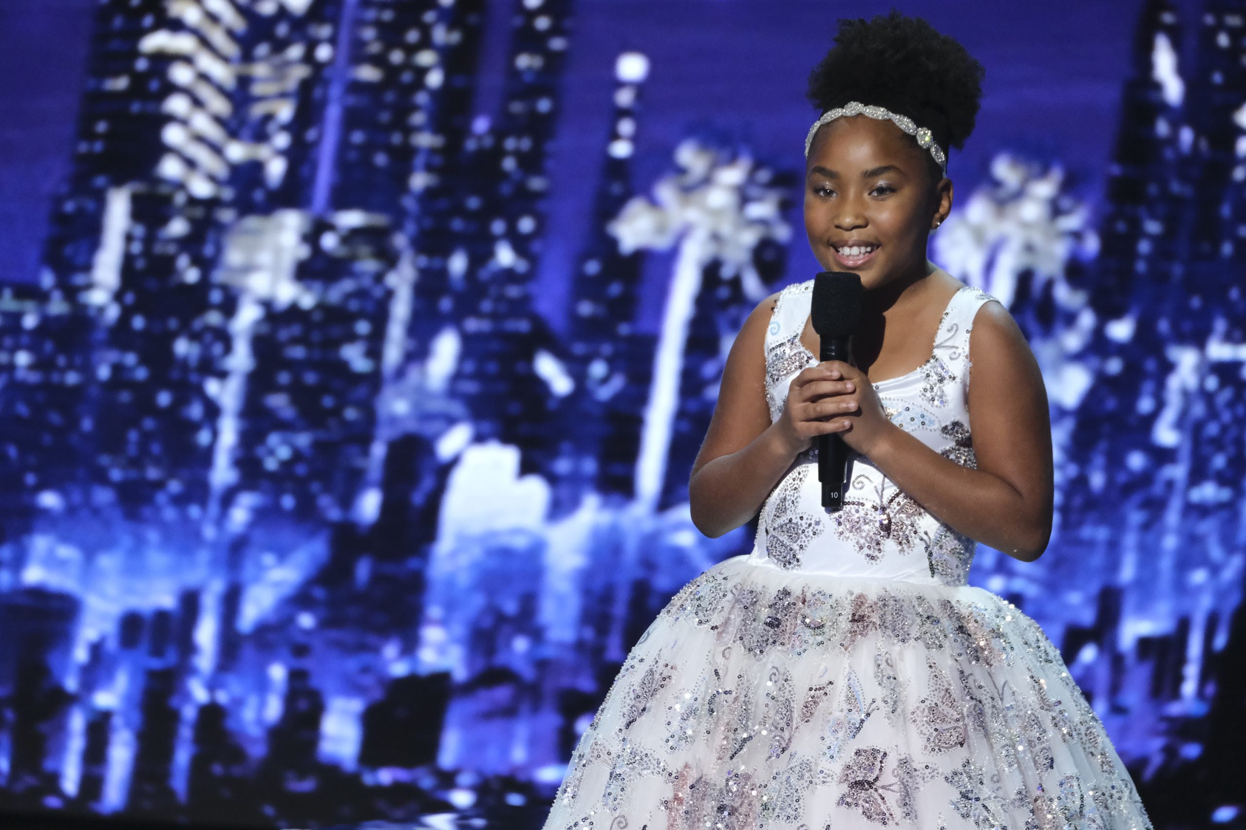 The World’s Youngest Opera Singer, Performs At New York City’s Empire State Building