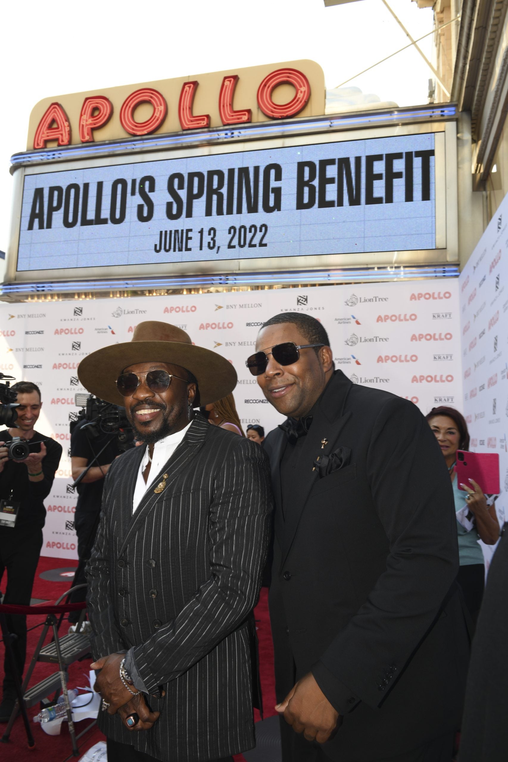 Tyler Perry Honored With Impact Award At 2022 Apollo Spring Benefit, Gifts Theater $500k