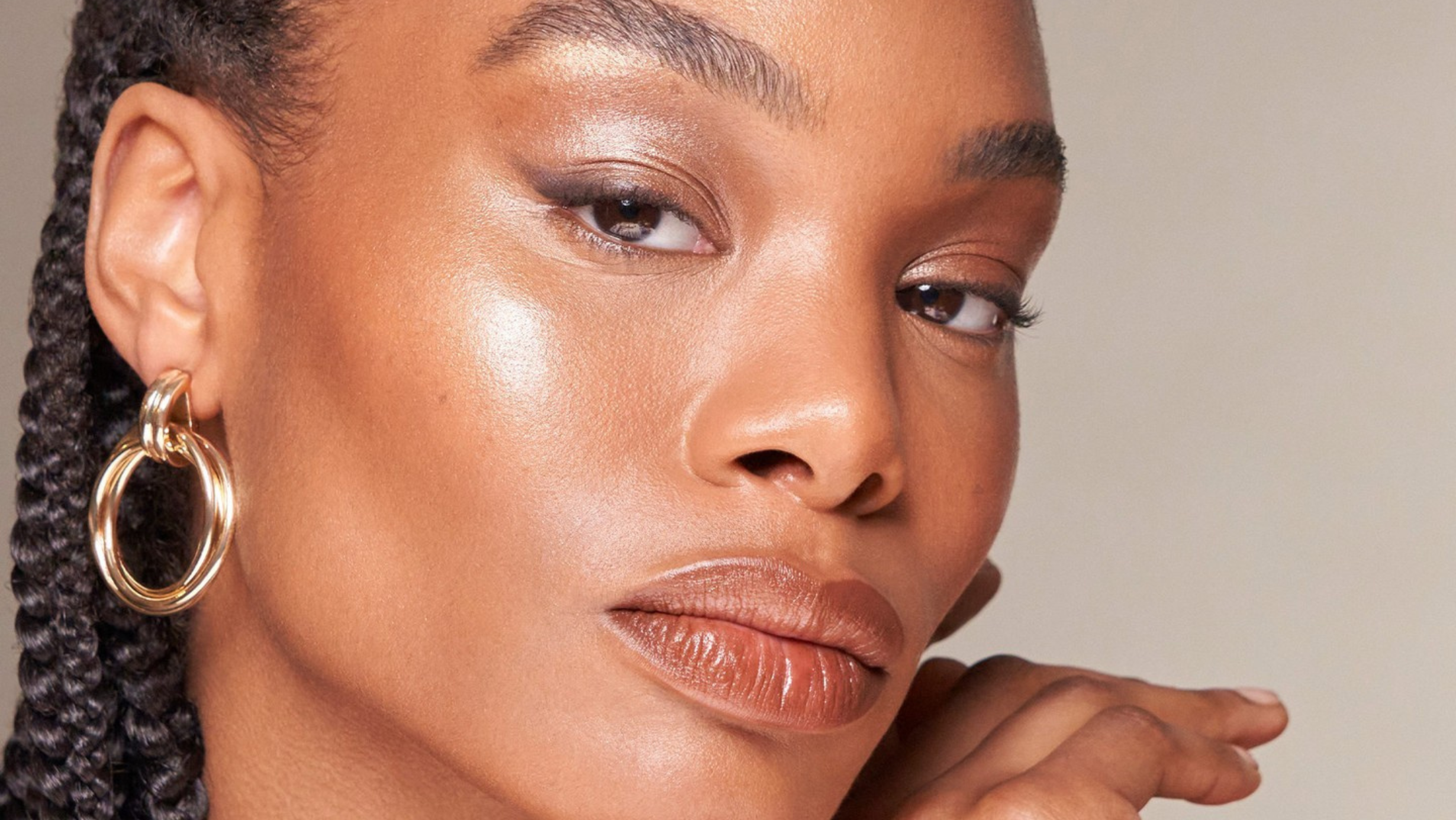 Try These Mattifying Setting Sprays You Have If You Have Oily Skin