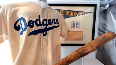 Jackie Robinson Museum Opens In Manhattan After Years of Delay￼