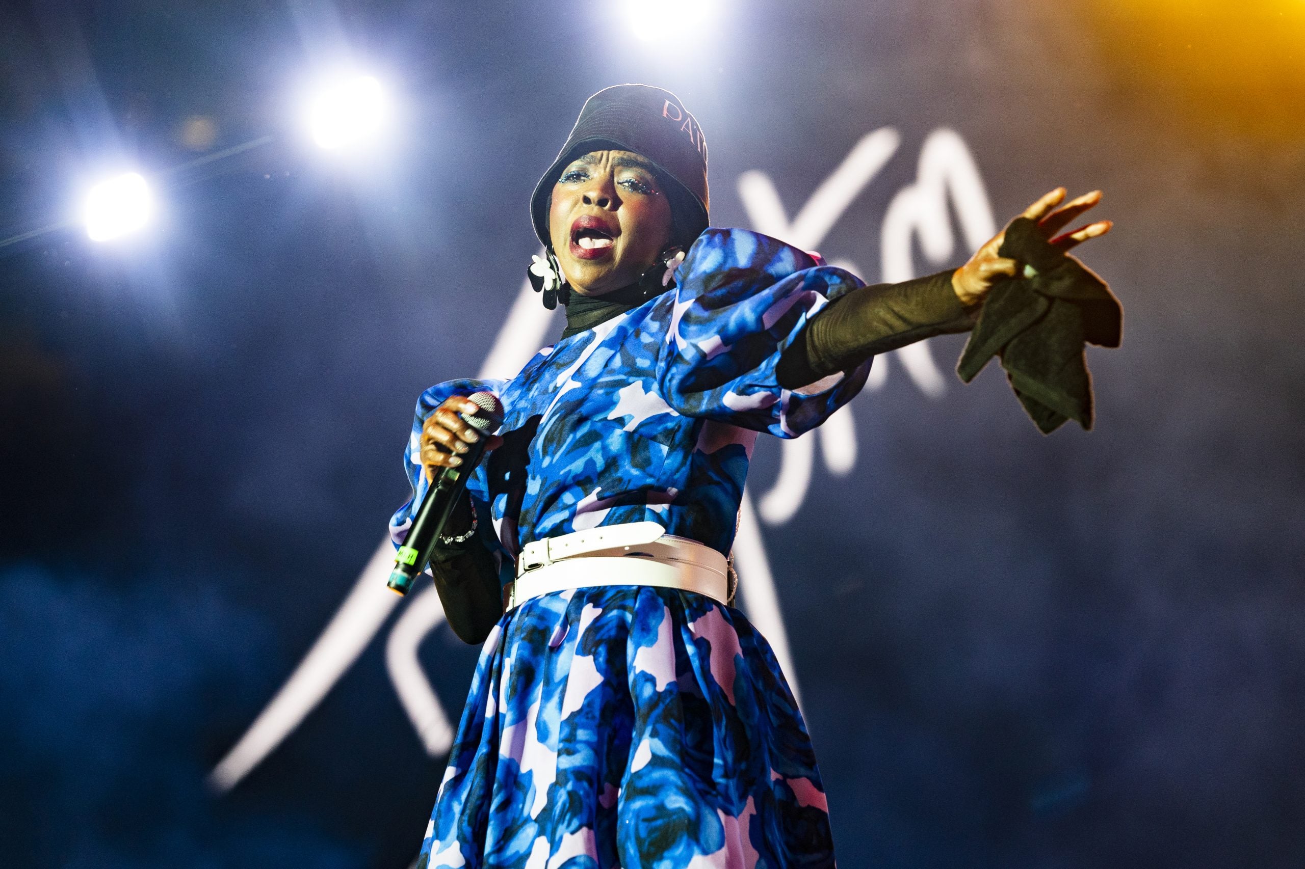 WATCH: Lauryn Hill Makes An Electrifying Surprise Appearance At The 2022 ESSENCE Festival Of Culture!