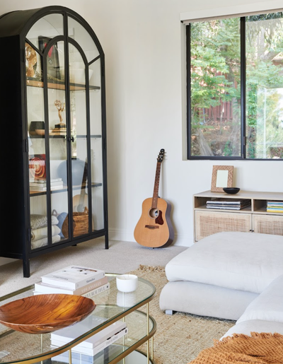 See Emmy-Winning TV Host Zuri Hall’s New Globally-Inspired Cali Home And The Gems Inside Of It