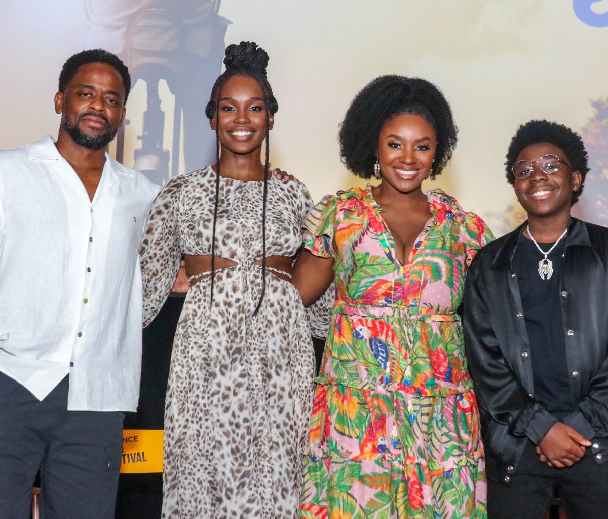 The Cast Of 'The Wonder Years' Is Ready To Remind The World That Black