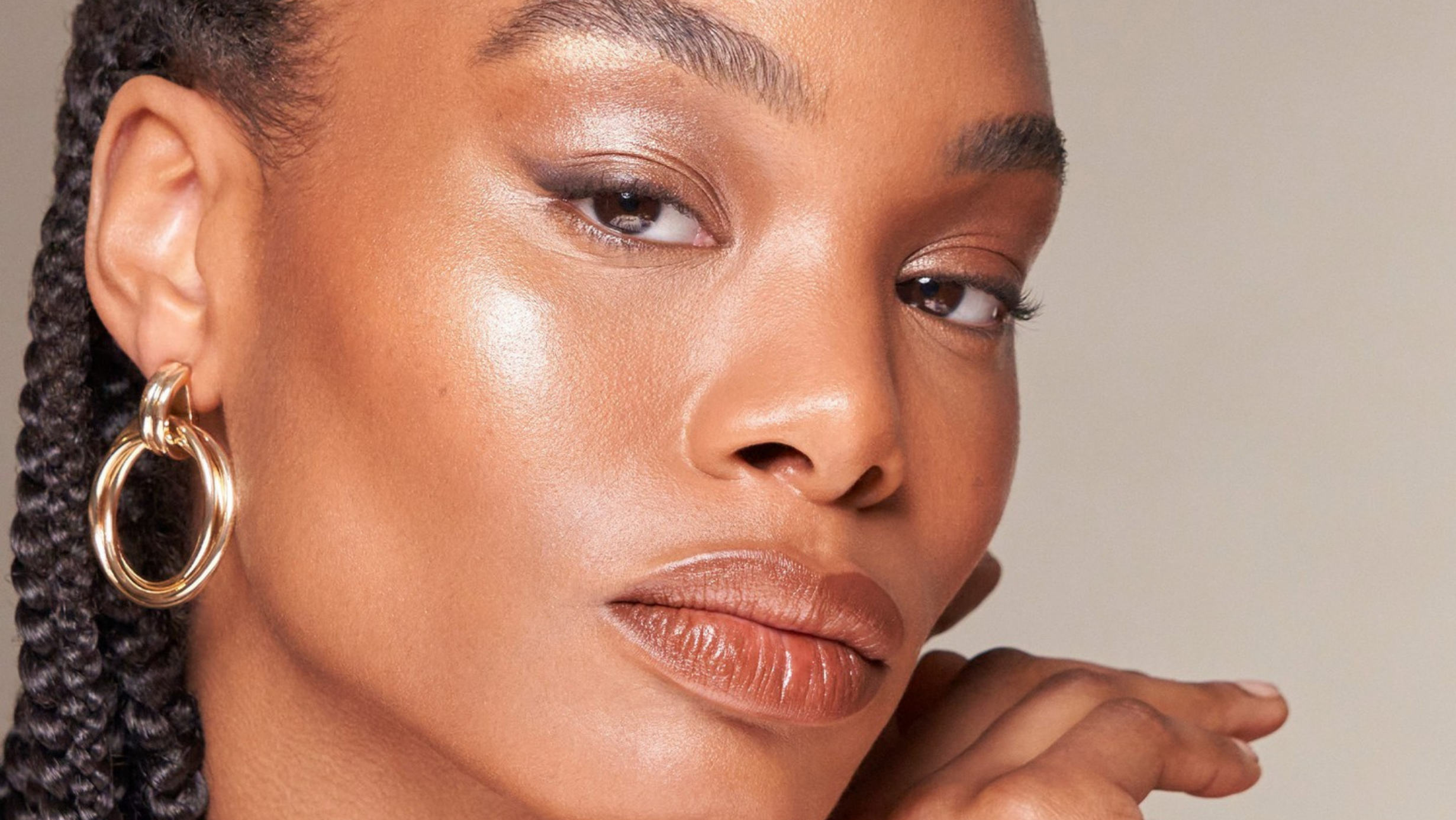 Try These Mattifying Setting Sprays You Have If You Have Oily Skin