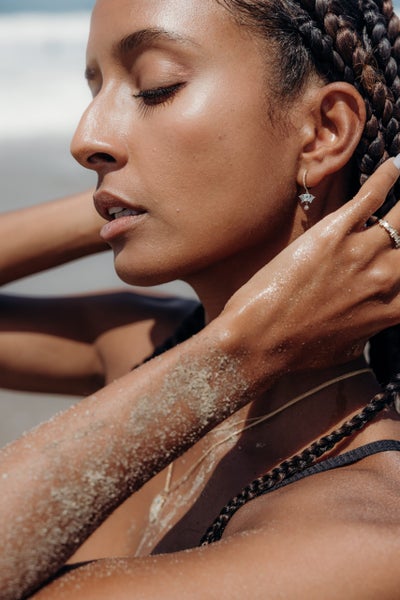 Carly Cushnie Collaborates On Jewelry Collection With Starling