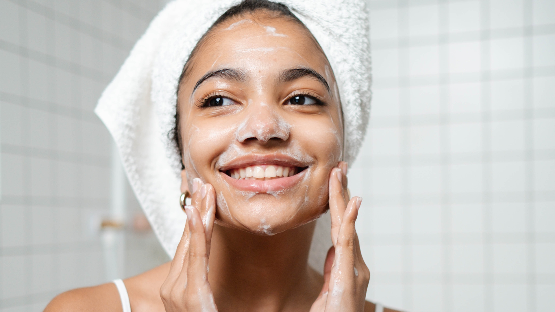 12 No-Fuss Face Cleansing Balms That Double As Makeup Removers