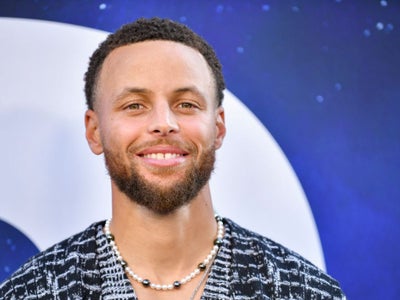 Stephen Curry In Talks To Secure A $1B Lifetime Contract With Under Armour