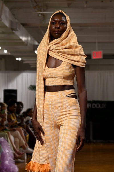 Dur Doux’s Spring / Summer 2023 Runway Showcases Floridian-Inspired Laxed Luxury