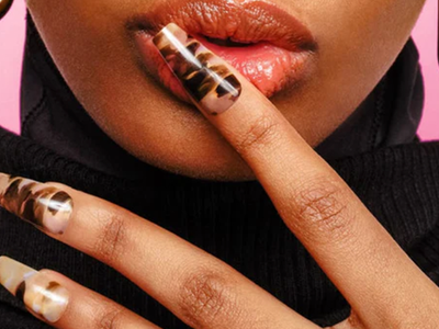 12 Press-On Nail Sets That Will Get You In The Fall Spirit