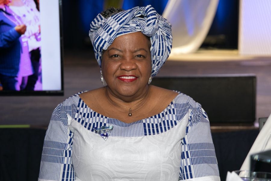 ‘Cinderella’ Turns 25: See The Cast Then And Now