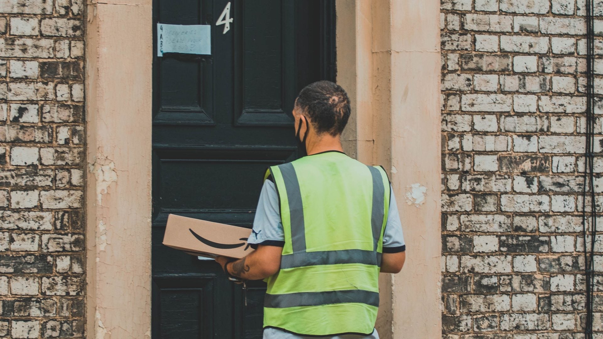 After Facing Union Pressure, Amazon Raises Wages By $1