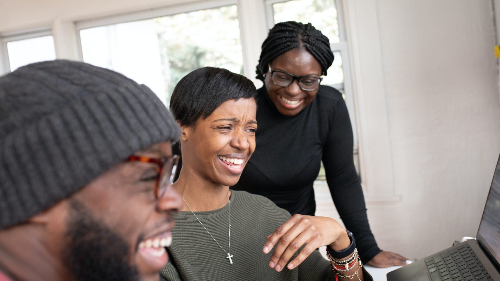 Here Are The Funniest Workplace Tweets This Week