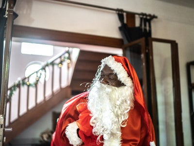 Even Black Santa Can’t Catch A Break From Racists In New HBO Doc