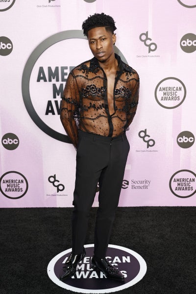 Buzzy Fashion Moments From The 2022 American Music Awards