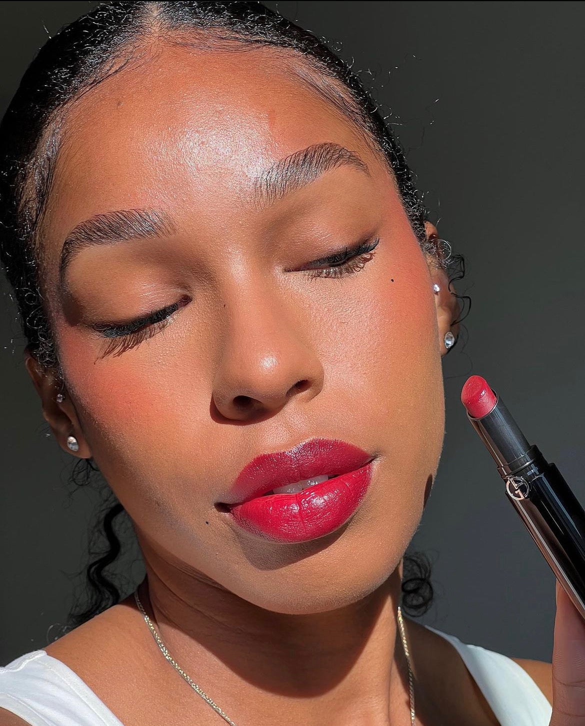 Bookmark These Holiday Inspired Makeup Glams To Recreate