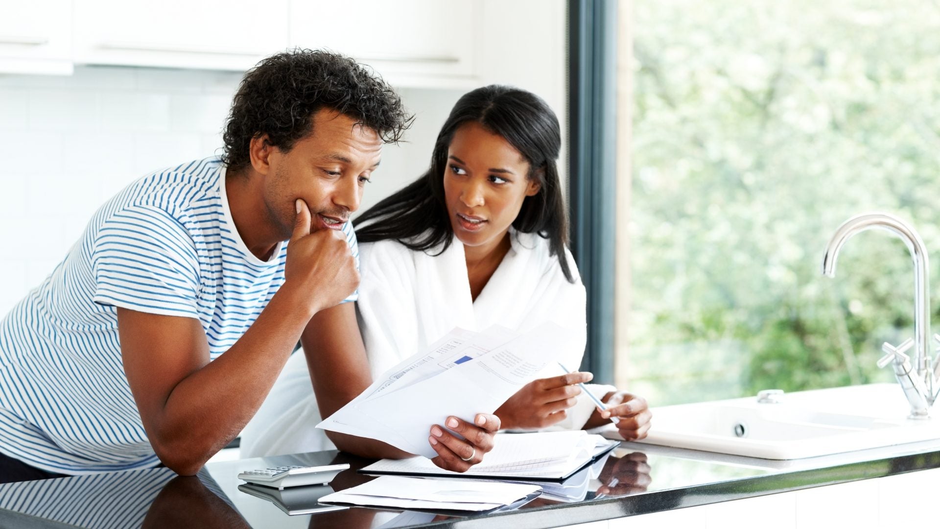 No More Excuses: These Are The Best Apps To Help Pay Down Debt With Little To No Effort