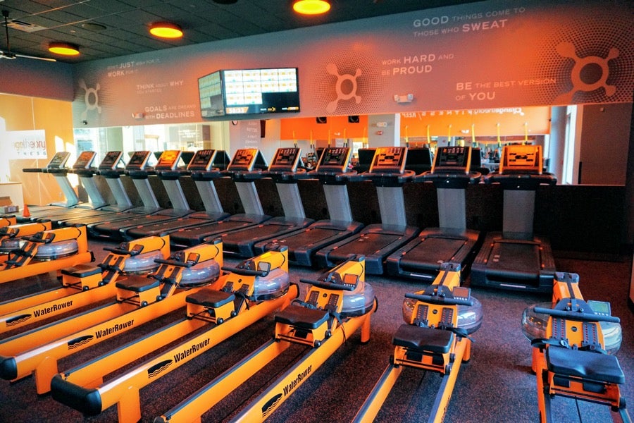 I Got A Head Start On My New Years' Resolutions By Trying Orangetheory For  A Month — Here's What Happened