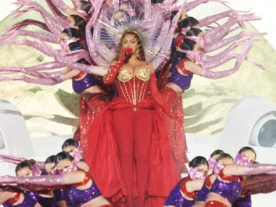 WATCH: Beyoncé Shines in Dubai With First Performance in Five Years