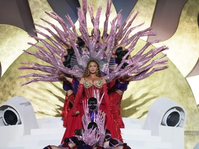 Beyoncé Spotlights Regional Designers For Epic Dubai Performance