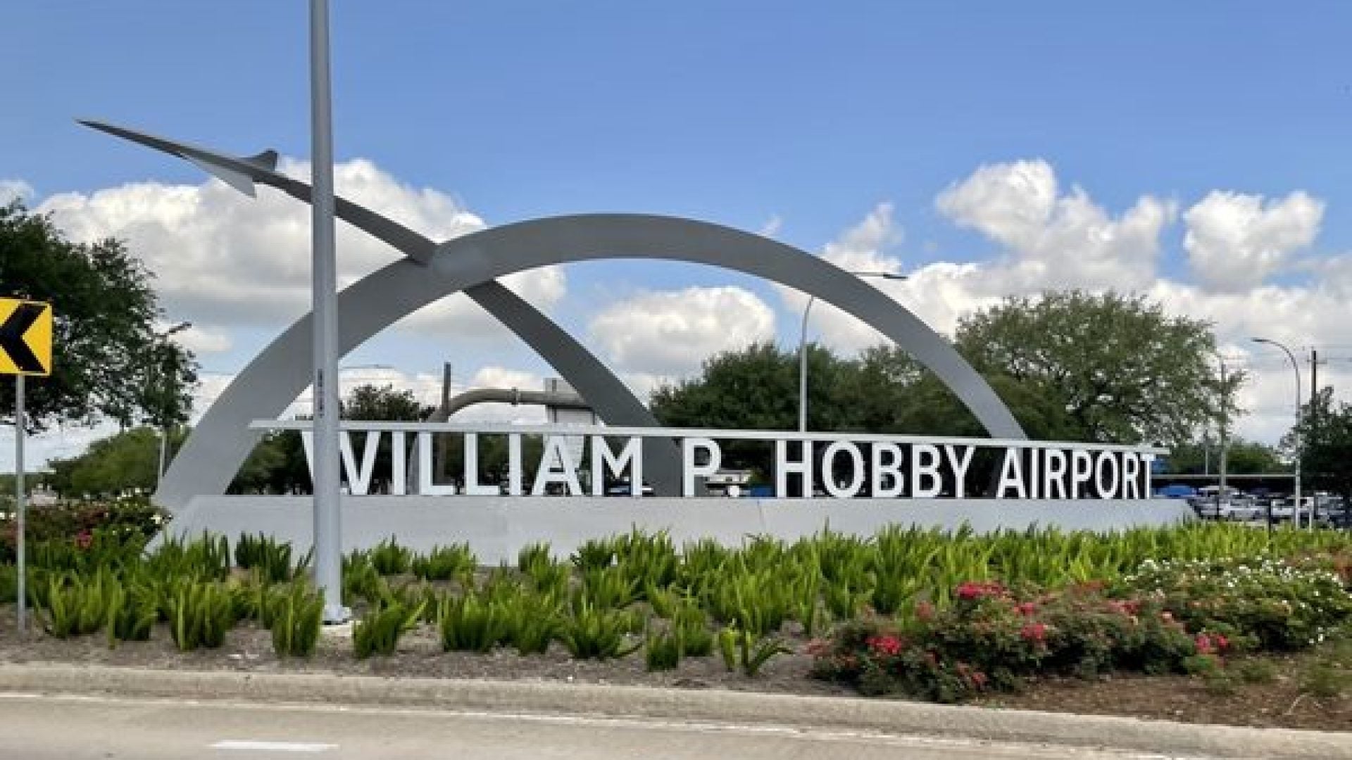 Black-Owned Restaurant Brand Lands Historic $334M Contract To Revitalize Houston Airports' Dining Experience