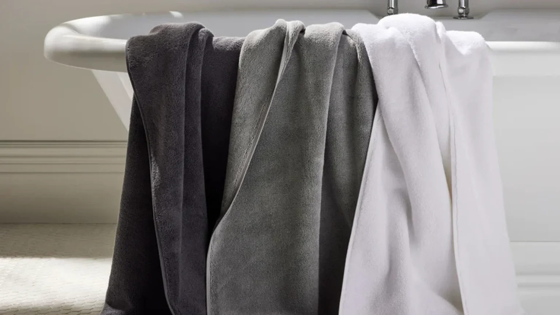 The Best Towels On The Internet Are On Sale