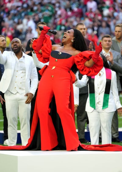 That’s Our Queen: Sheryl Lee Ralph Belted Out The Black National Anthem At The Big Game