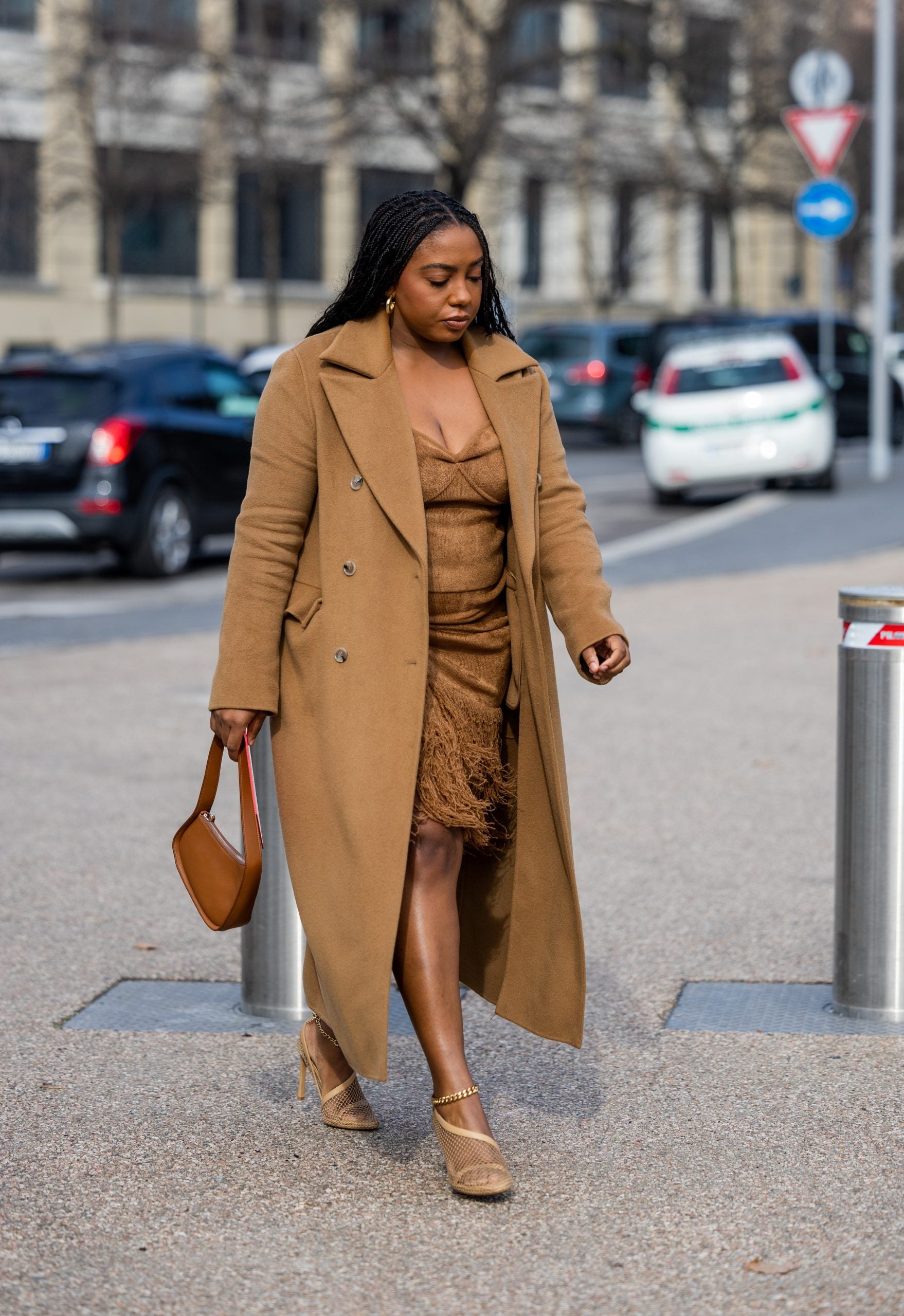 Street Style: Milan Fashion Week FW 23′